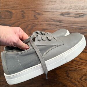 Eileen Fisher women’s Gray Casual Sneakers with white souls size 8 so classic